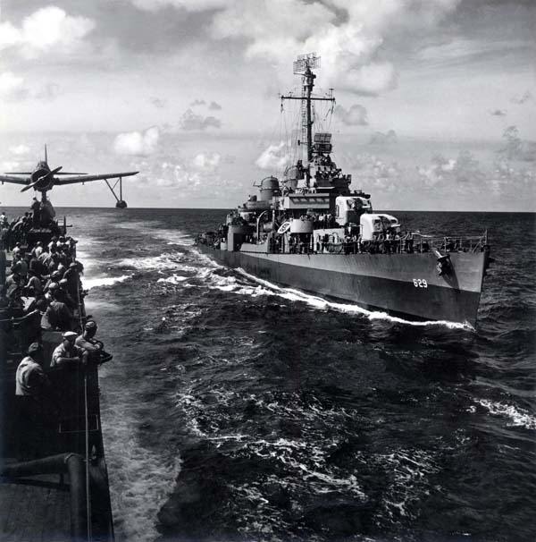 Abbot underway, 1945